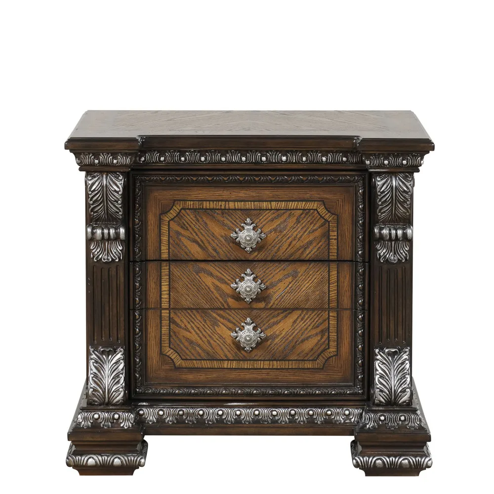 Silver brushed bedside table, 1 USB port, French and English tailcoat drawer, coffee colored decorative bedroom furniture
Silver brushed bedside table, 1 USB port, French and English tailcoat drawer, coffee colored decorative bedroom furniture