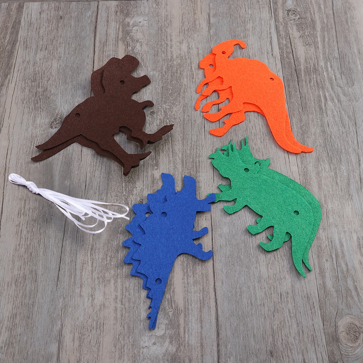 Dinosaur Garland 3M Long Non-Woven Reusable Banner for Room Window Tree Party Decoration Event Supplies Non-Woven Garland
Dinosaur Garland 3M Long Non-Woven Reusable Banner for Room Window Tree Party Decoration Event Supplies Non-Woven Garland