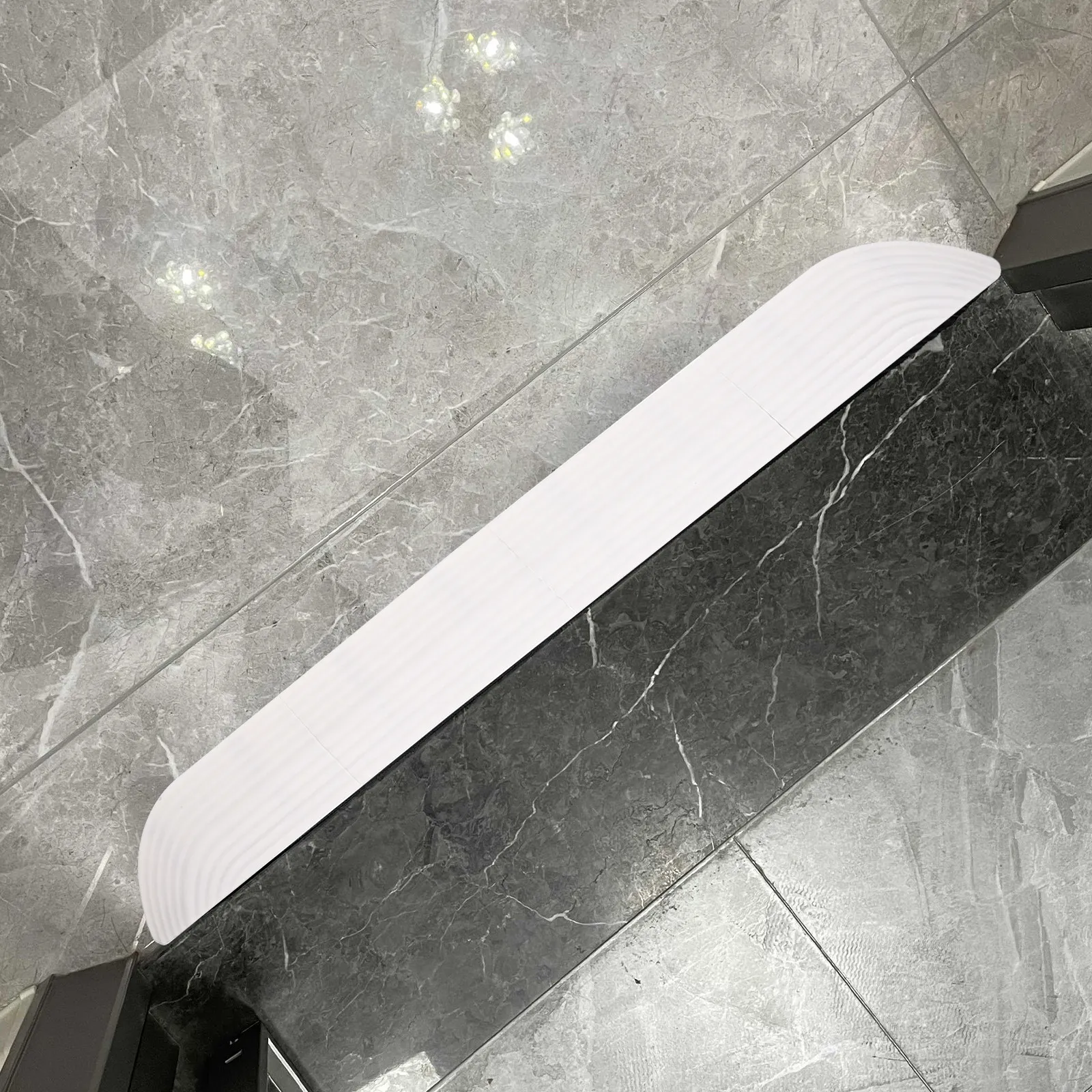 1Set Heavy-Duty Rubber Ramp Mat for Sweeping Robot Vacuum Climbing Thresholds Slopes Stairs Indoor Home Entry Anti-Slip
1Set Heavy-Duty Rubber Ramp Mat for Sweeping Robot Vacuum Climbing Thresholds Slopes Stairs Indoor Home Entry Anti-Slip