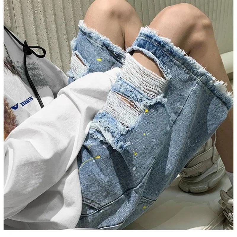 Women's Ripped Distressed Denim Shorts Summer Loose Straight Wide Leg 5-Point Jeans
Women's Ripped Distressed Denim Shorts Summer Loose Straight Wide Leg 5-Point Jeans