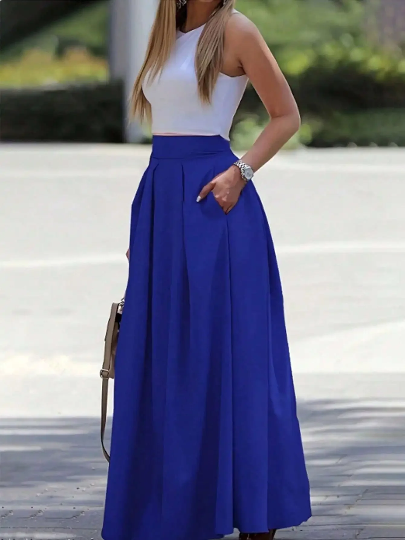 Spring/Summer Casual Solid Color Long Skirt
Spring/Summer Casual Solid Color Long Skirt