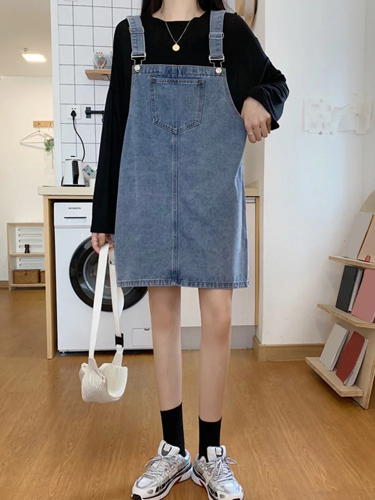 Korean-style Retro Loose Casual Denim Suspenders Dress. The New Autumn Fashion Design of The One-piece Short Skirt for Women
Korean-style Retro Loose Casual Denim Suspenders Dress. The New Autumn Fashion Design of The One-piece Short Skirt for Women