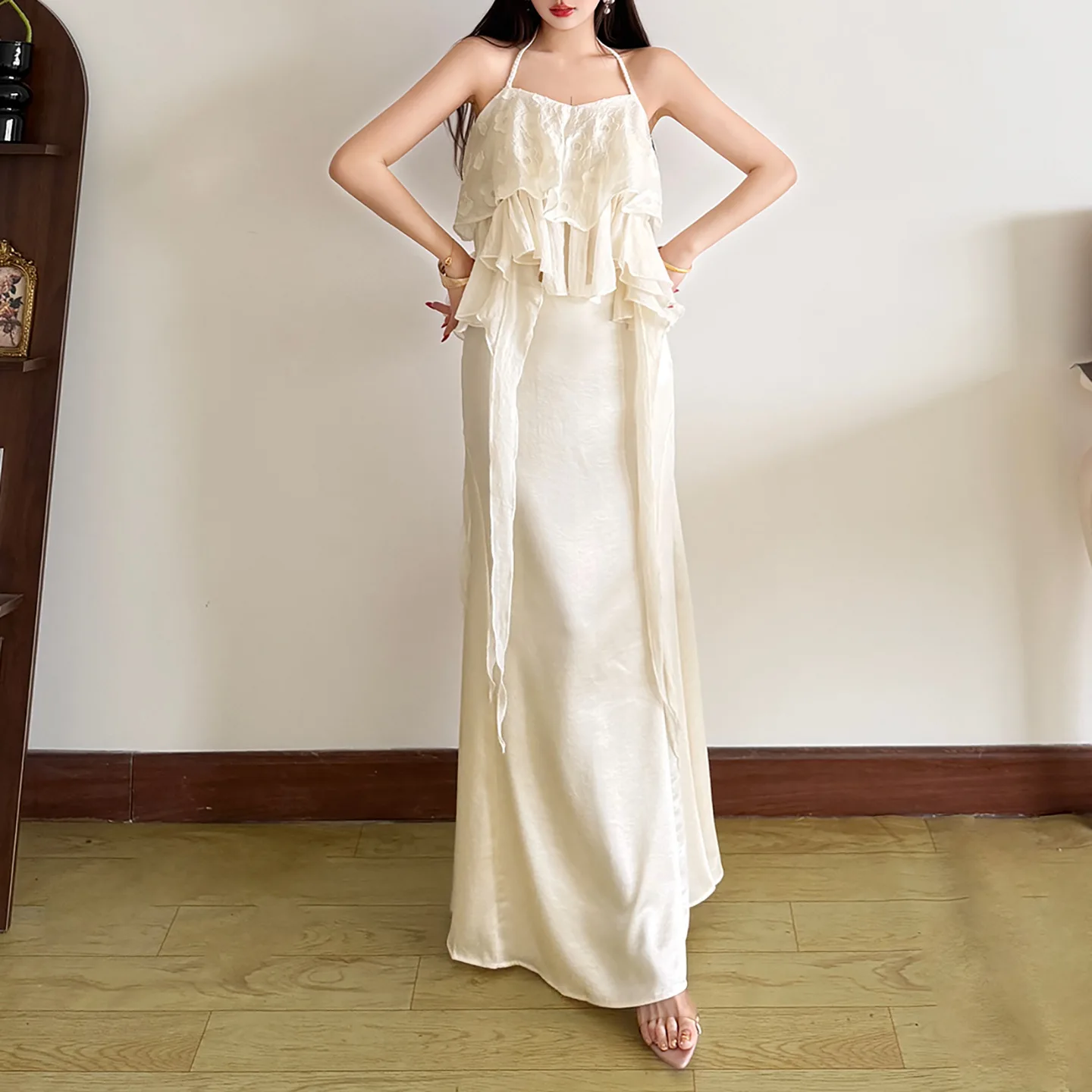 2026 Summer New Women's Clothing Tulle Neck Sling Lace Splicing Multi-layer Ruffle Edge Top
2026 Summer New Women's Clothing Tulle Neck Sling Lace Splicing Multi-layer Ruffle Edge Top