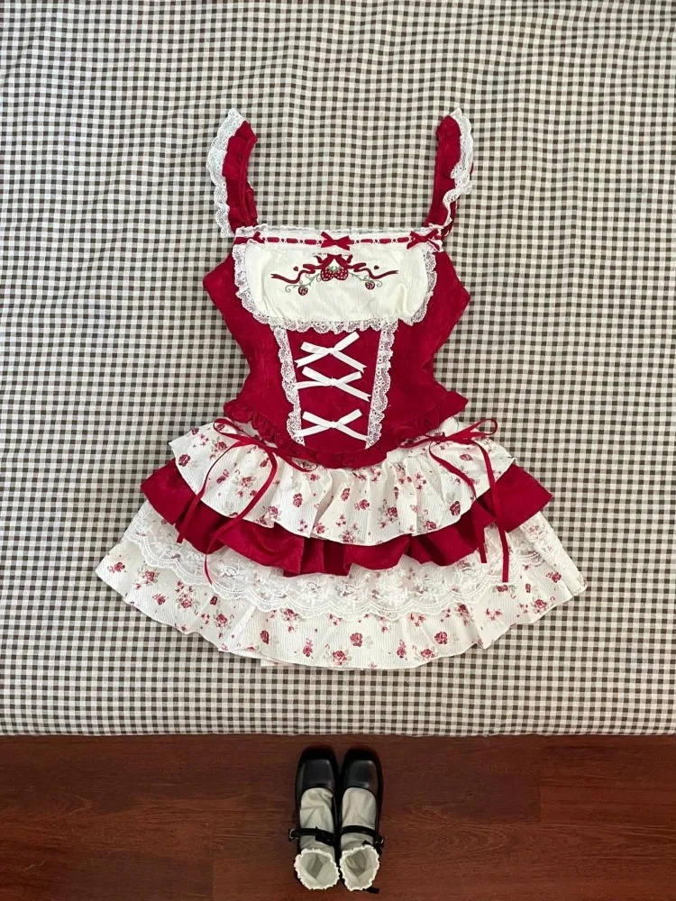 Vintage Slim Square Neck Print 2 Piece Set Women Sweet Cute Lace Bow Patchwork Tops Female + High Waist Short Skirt
Vintage Slim Square Neck Print 2 Piece Set Women Sweet Cute Lace Bow Patchwork Tops Female + High Waist Short Skirt