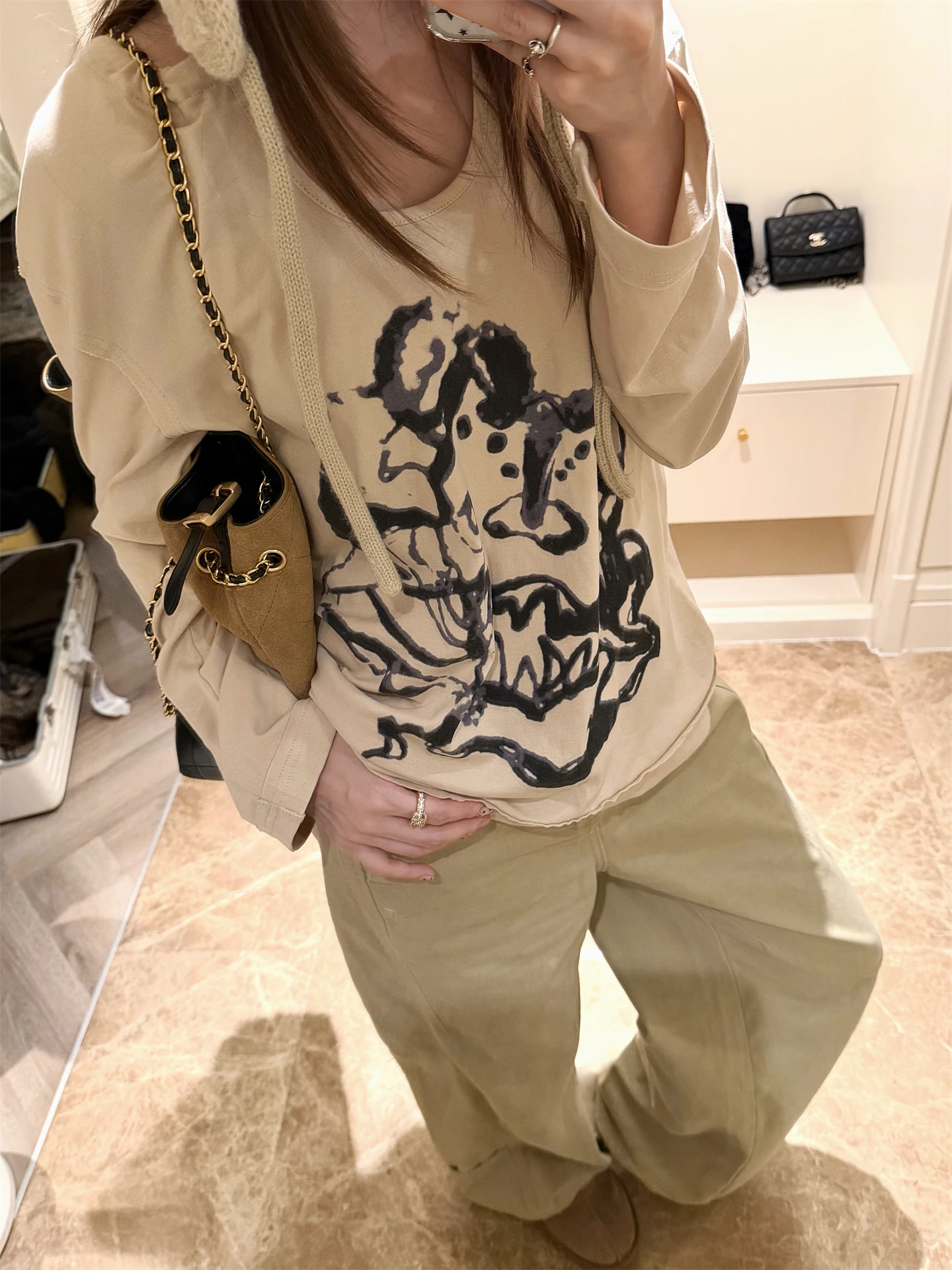 Женская свободная хлопковая футболка Heyna Plant Series с длинными рукавами и U-образным вырезом, с принтом, широкими рукавами, стандартной длины
Женская свободная хлопковая футболка Heyna Plant Series с длинными рукавами и U-образным вырезом, с принтом, широкими рукавами, стандартной длины