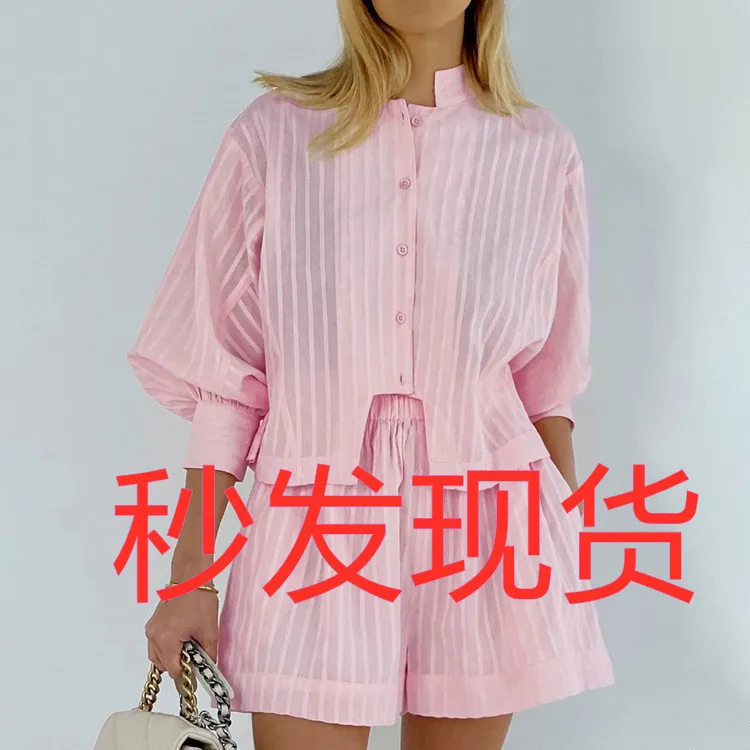 New Arrival Cotton Pant Set with Button-up Bubble Sleeve Shirt and Three-quarters Pants for Women
New Arrival Cotton Pant Set with Button-up Bubble Sleeve Shirt and Three-quarters Pants for Women