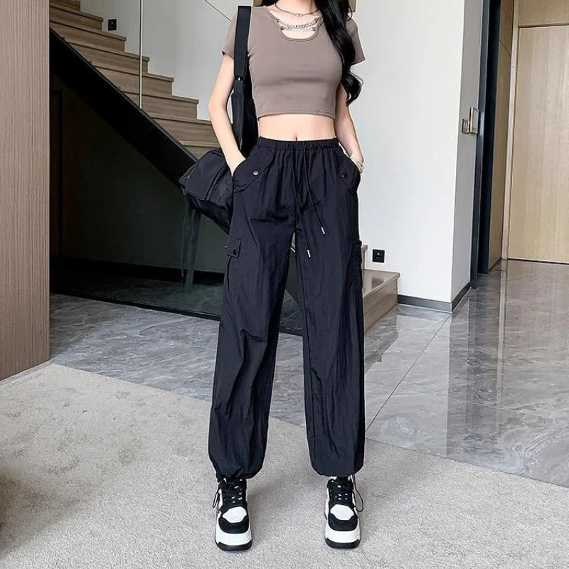 Solid Quick-drying Cargo Pants for Women American Style Trends 2025 Aesthetic Harajuku Y2k Streetwear Slacks 90s Woman Trousers
Solid Quick-drying Cargo Pants for Women American Style Trends 2025 Aesthetic Harajuku Y2k Streetwear Slacks 90s Woman Trousers