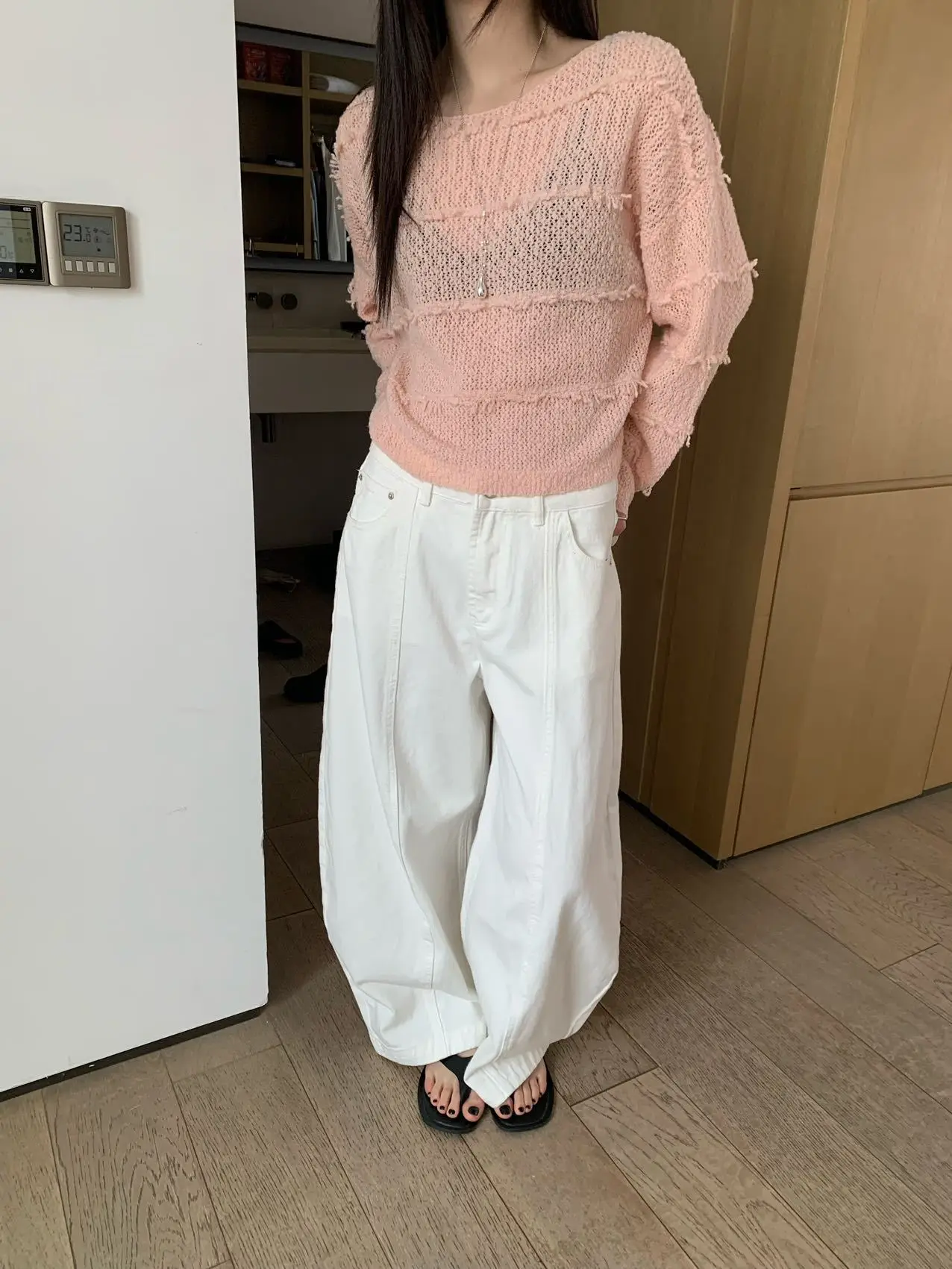 High Waist Wide Leg Women's Jeans Spring Wash Slimming Knife Denim Pants Ladies Loose Fit Micro Stretch High Waist
High Waist Wide Leg Women's Jeans Spring Wash Slimming Knife Denim Pants Ladies Loose Fit Micro Stretch High Waist