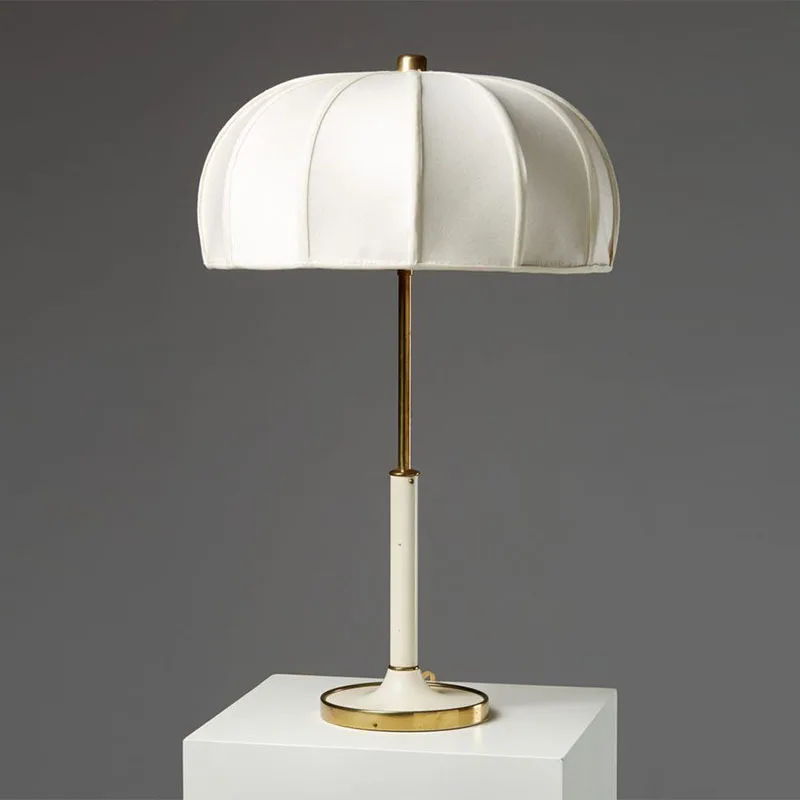 Vintage Table Lamp European Style Fabric Table Lamps for Living Room Bedroom Study Home Art Decor Desk Lamp Bedside Table Light
Vintage Table Lamp European Style Fabric Table Lamps for Living Room Bedroom Study Home Art Decor Desk Lamp Bedside Table Light