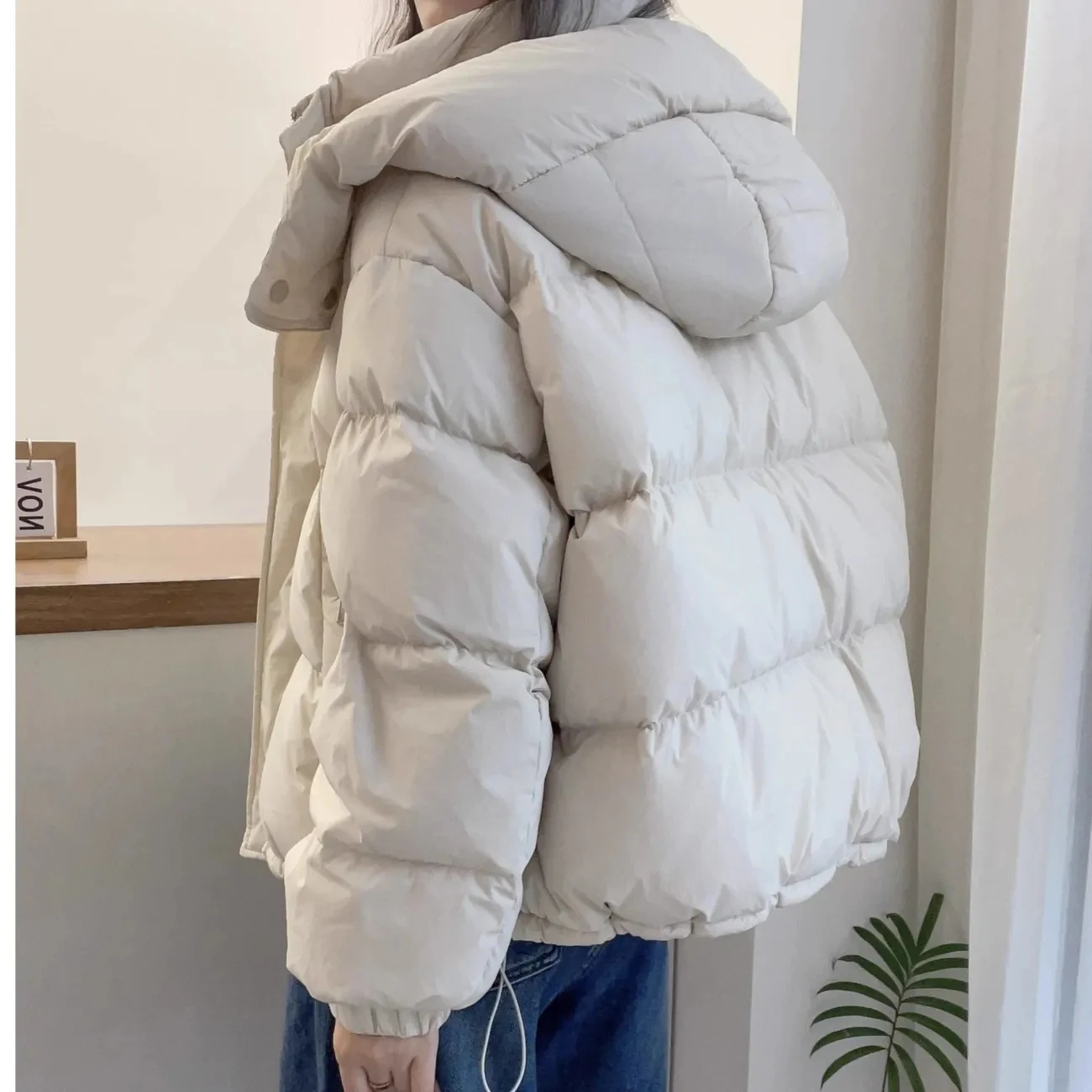 Cotton-Padded Jacket Women's Parkas Short 2026 New Korean Warm Cotton Coat Plus Size Outwear Female Fashion Hooded Overwear Tide
Cotton-Padded Jacket Women's Parkas Short 2026 New Korean Warm Cotton Coat Plus Size Outwear Female Fashion Hooded Overwear Tide