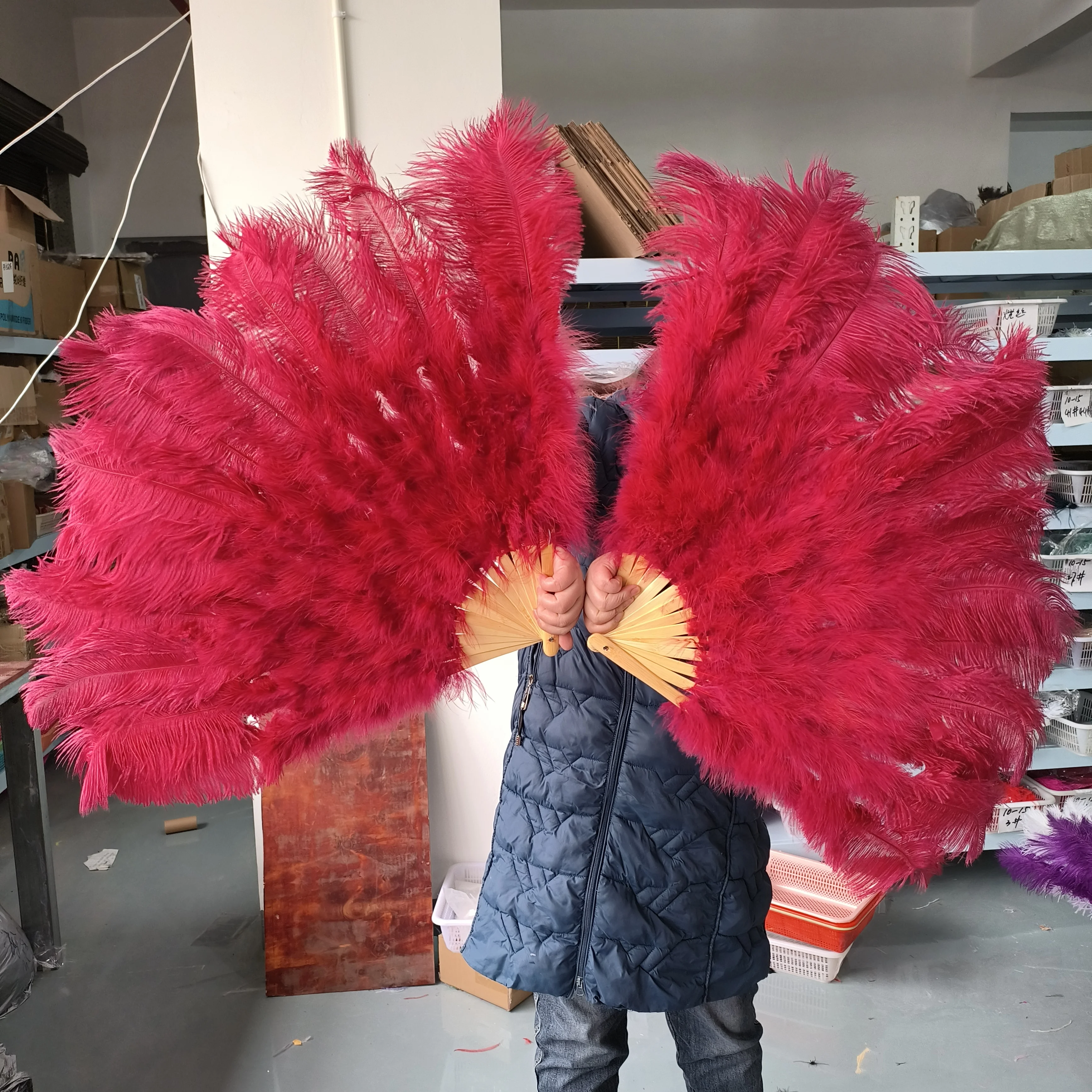 Оптовая продажа, 10 шт., бордовые страусиные перья, маленькие веера для карнавала, танца живота, волшебное шоу, сценический декор, реквизит для выступлений по индивидуальному заказу
Оптовая продажа, 10 шт., бордовые страусиные перья, маленькие веера для карнавала, танца живота, волшебное шоу, сценический декор, реквизит для выступлений по индивидуальному заказу