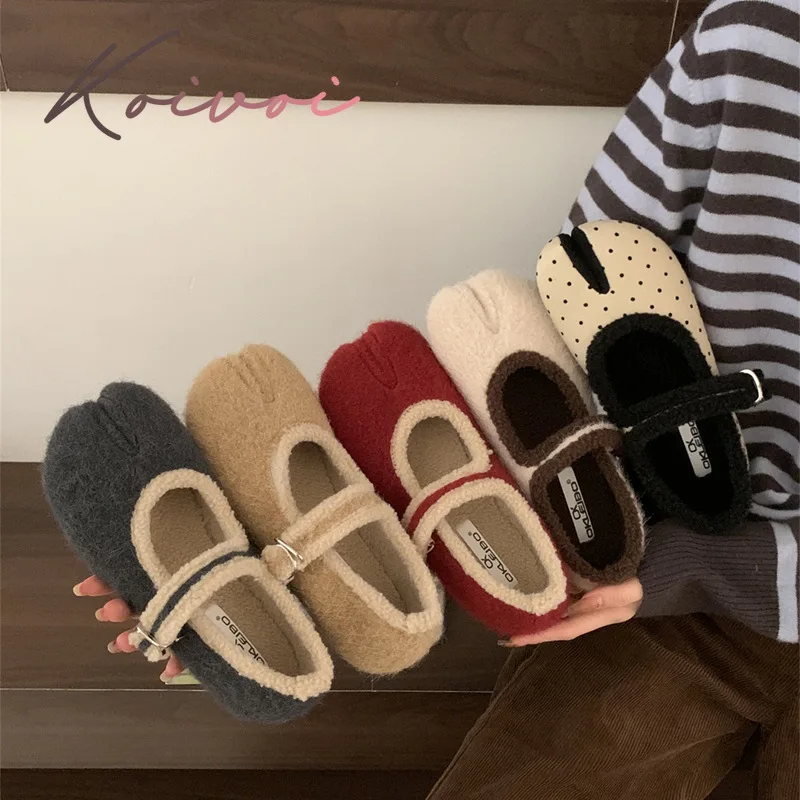 Короткие плюшевые туфли таби, женские флисовые зимние балетки Мэри Джейн, женская удобная пушистая обувь в горошек, новинка
Короткие плюшевые туфли таби, женские флисовые зимние балетки Мэри Джейн, женская удобная пушистая обувь в горошек, новинка