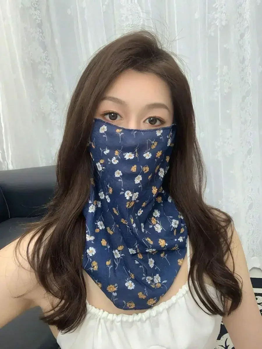 Floral Print Breathable Triangle Sunscreen Scarf For Women Outdoor Neck Face Cover
Floral Print Breathable Triangle Sunscreen Scarf For Women Outdoor Neck Face Cover