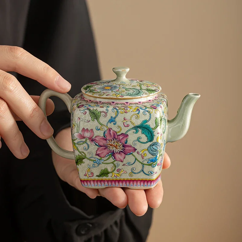 175 мл Ru Kiln Винтажная керамика из глины Campsis Grandiflora Цветочный квадратный чайник Керамический бытовой изысканный чайник Кунг-фу Чайный сервиз
175 мл Ru Kiln Винтажная керамика из глины Campsis Grandiflora Цветочный квадратный чайник Керамический бытовой изысканный чайник Кунг-фу Чайный сервиз