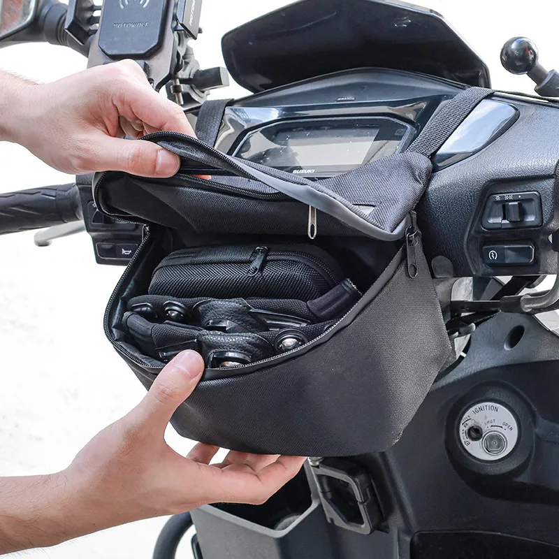 Universal Motorbike Handlebar Bag Waterproof Large Screen Motorcycle Phone Storage Bag for Scooter Cycling Navigation Package
Universal Motorbike Handlebar Bag Waterproof Large Screen Motorcycle Phone Storage Bag for Scooter Cycling Navigation Package