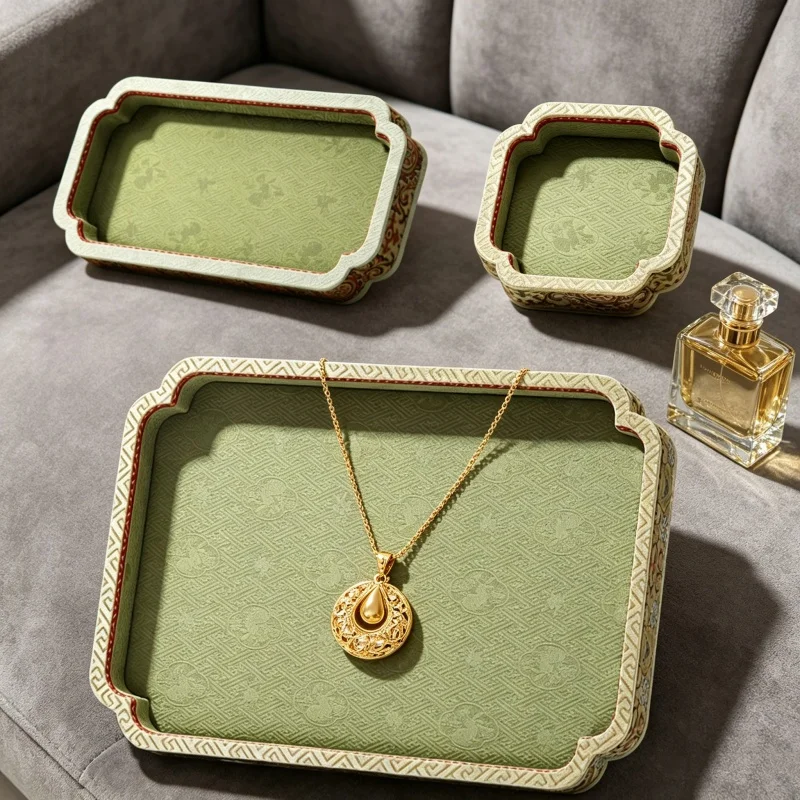 Imperial Brocade Jewelry Display Tray, Beads & Bangle Appraisal Plate, China-Chic Velvet Storage for Shop Counter
Imperial Brocade Jewelry Display Tray, Beads & Bangle Appraisal Plate, China-Chic Velvet Storage for Shop Counter