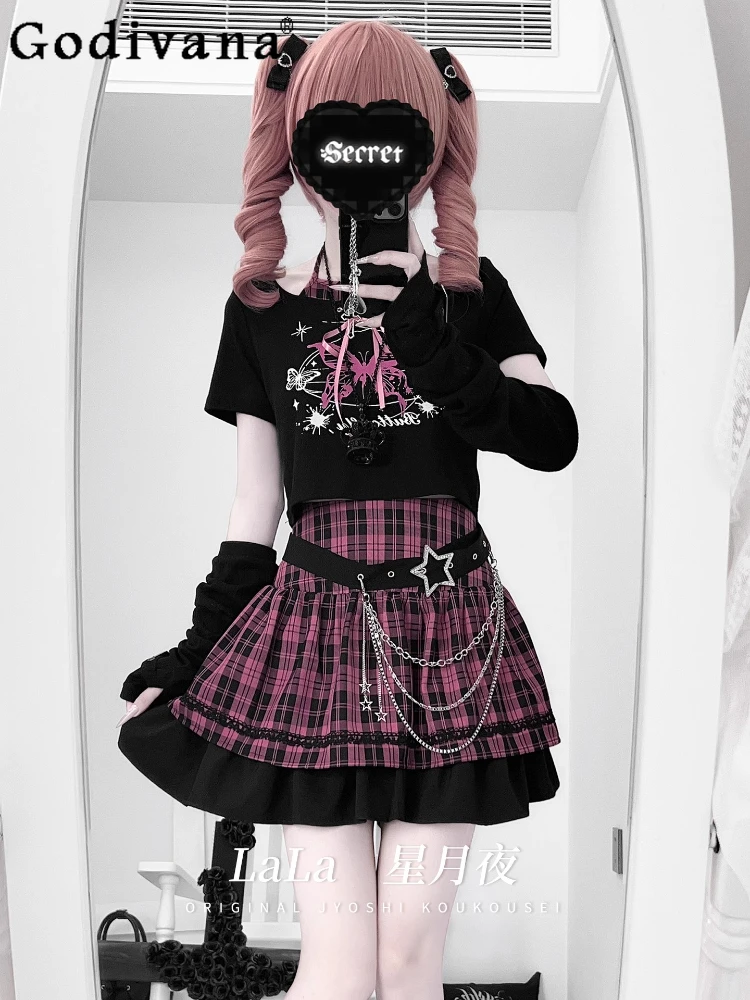 Original Subculture Sweet Cool Neck Short-sleeved T-shirt Skirt with Belt Chain Two-piece Set 2025 Summer Girls Singing Clothes
Original Subculture Sweet Cool Neck Short-sleeved T-shirt Skirt with Belt Chain Two-piece Set 2025 Summer Girls Singing Clothes