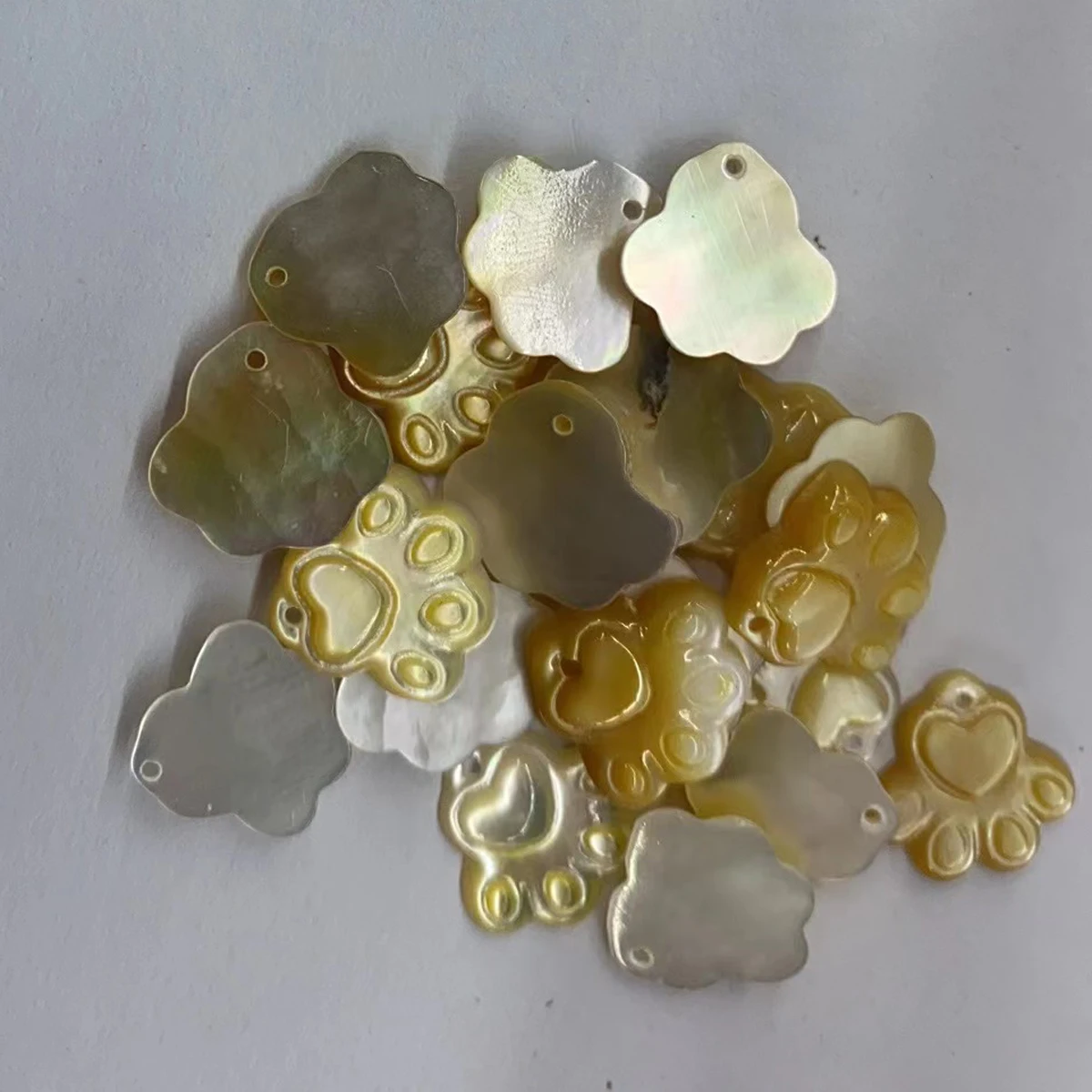 3pcs 12x13mm Natural Shell Sea Yellow Clam CatClaw Drilled Holes Pendant White Charms Jewelry Diy Bracelet Necklace Accessories
3pcs 12x13mm Natural Shell Sea Yellow Clam CatClaw Drilled Holes Pendant White Charms Jewelry Diy Bracelet Necklace Accessories