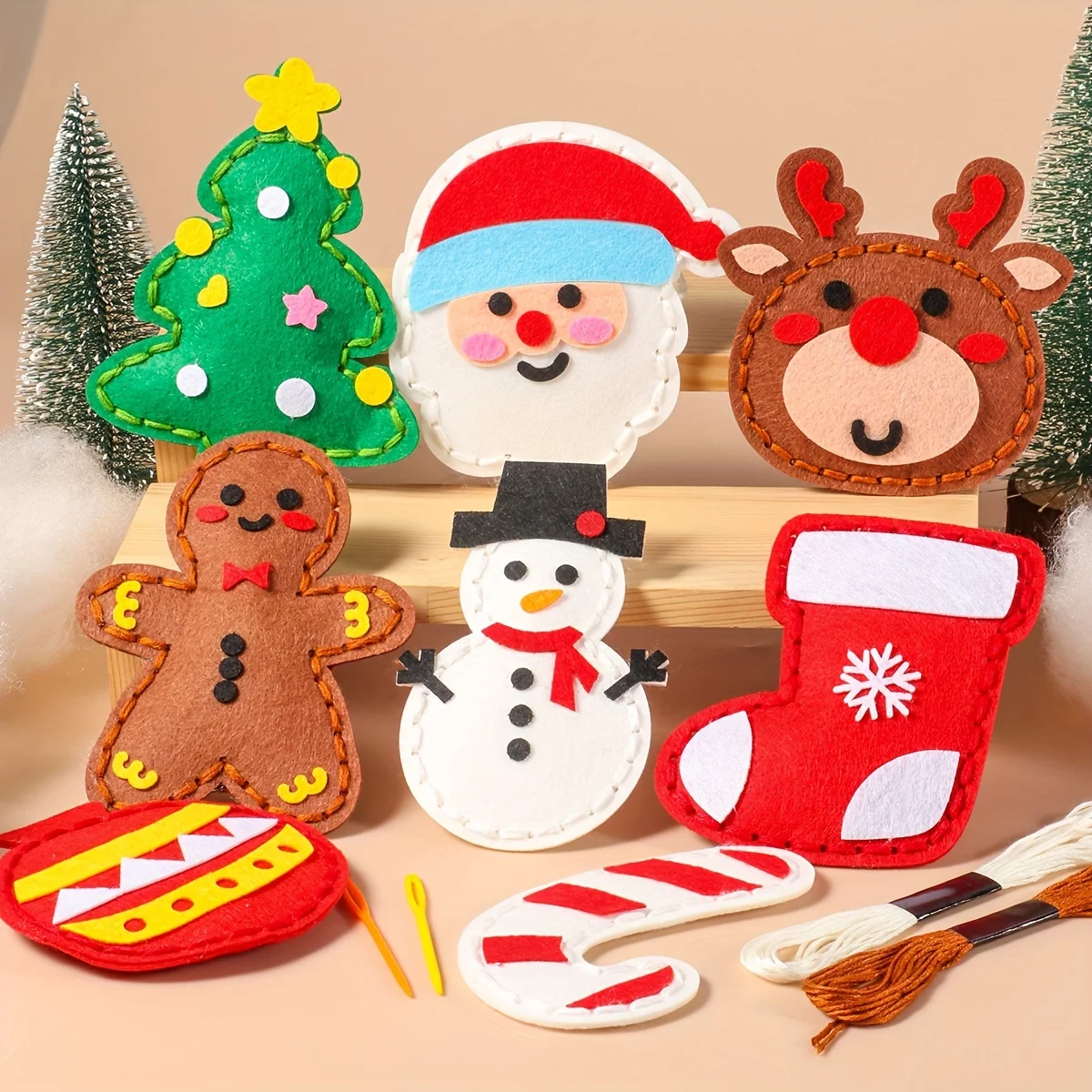 DIY sewing kit for handcraft fun; Christmas edition; Simple Christmas main picture pattern suitable for Christmas tree decoratio
DIY sewing kit for handcraft fun; Christmas edition; Simple Christmas main picture pattern suitable for Christmas tree decoratio