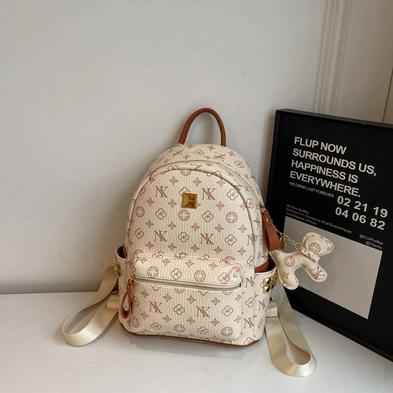 Luxury Designer Leather Crossbody Bag For Women Elegant Shoulder Purse Ladies Handbag Classic Tote Messenger Style
Luxury Designer Leather Crossbody Bag For Women Elegant Shoulder Purse Ladies Handbag Classic Tote Messenger Style