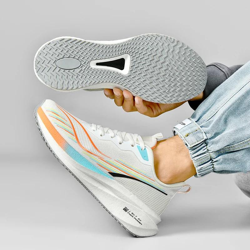 Мужские легкие повседневные кроссовки больших размеров, новые уличные кроссовки на мягкой подошве, модная студенческая дышащая спортивная обувь
Мужские легкие повседневные кроссовки больших размеров, новые уличные кроссовки на мягкой подошве, модная студенческая дышащая спортивная обувь