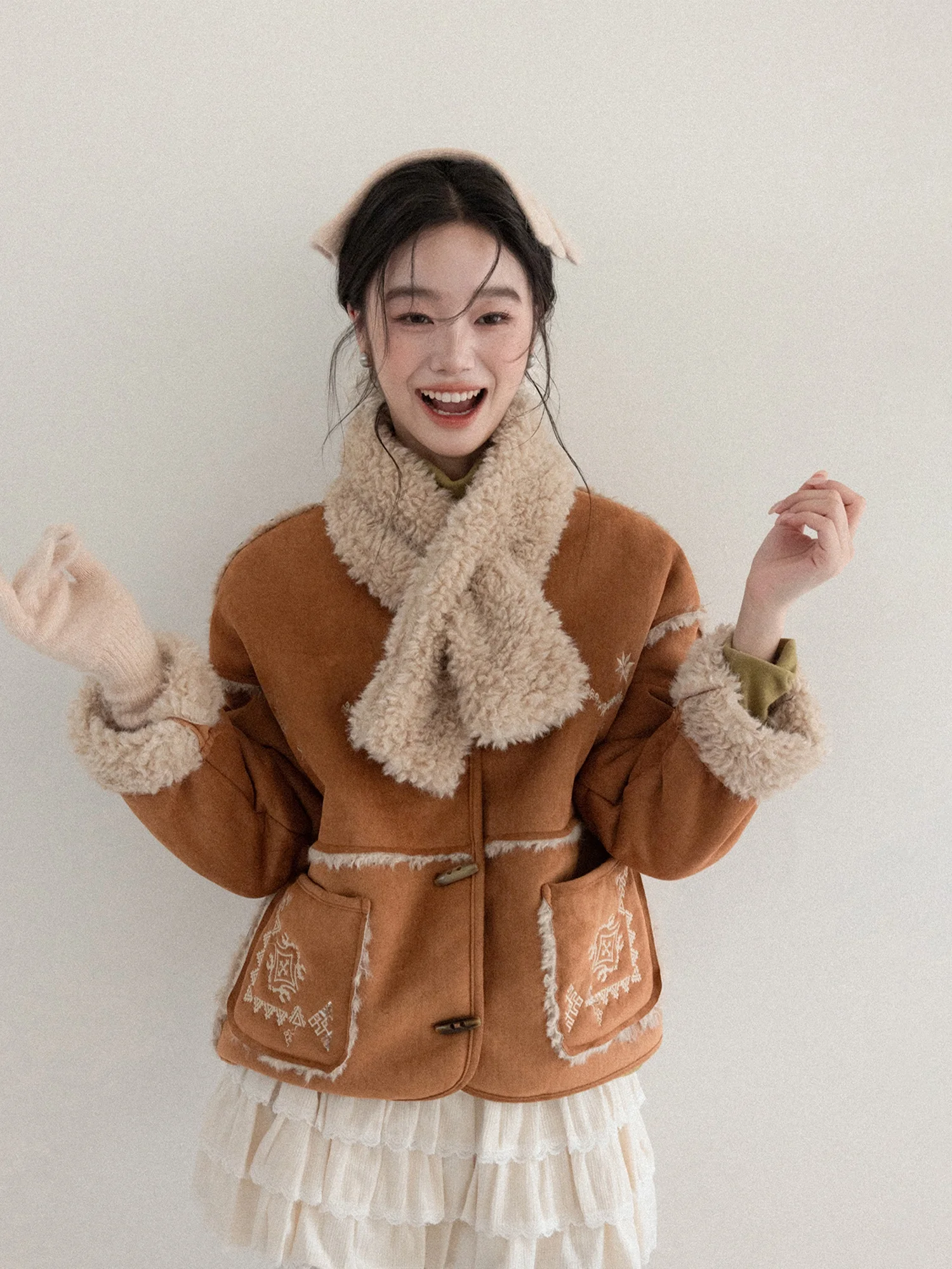 Thiened ort Outerwear Women's Winter Casual Sle Warm Fce Island Wind Coat Button Sve Long Polyester Fiber Coat
Thiened ort Outerwear Women's Winter Casual Sle Warm Fce Island Wind Coat Button Sve Long Polyester Fiber Coat