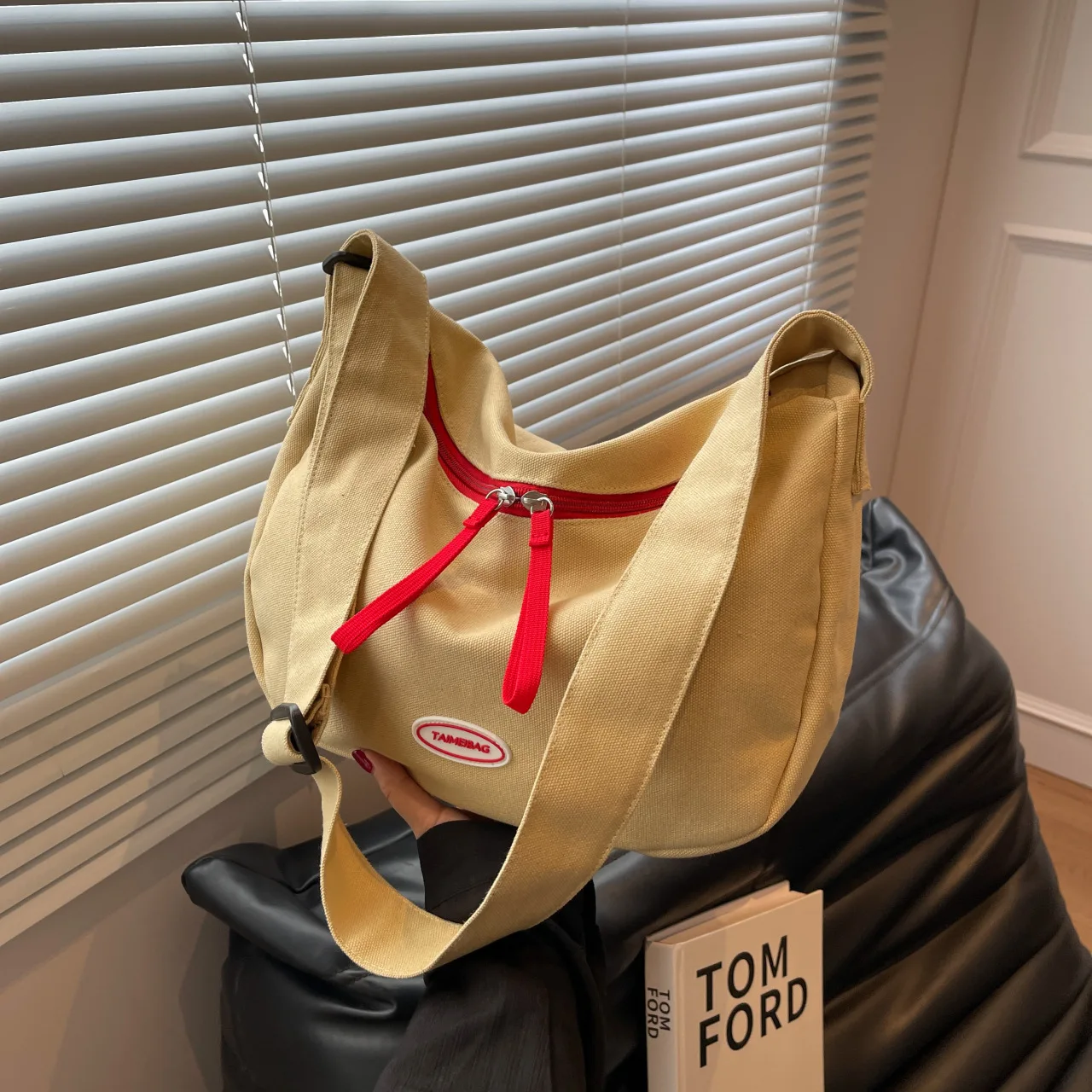 Lazy Style Fashion Crescent Tote Bag New Simple Solid Color Designer Luxury Bag for Women Unique Shoulder Crossbody Bags for
Lazy Style Fashion Crescent Tote Bag New Simple Solid Color Designer Luxury Bag for Women Unique Shoulder Crossbody Bags for