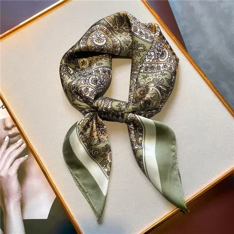 Fashion Print Square Scarf Women's Imitation Silk Scarf Casual Versatile Decoration Small Neck Scarf 70CMx70CM
Fashion Print Square Scarf Women's Imitation Silk Scarf Casual Versatile Decoration Small Neck Scarf 70CMx70CM