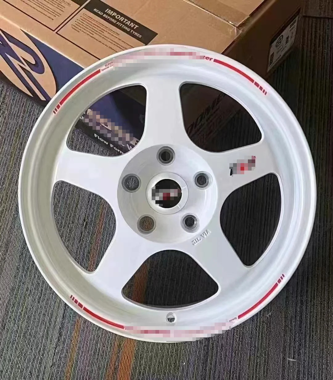 Hot Selling 5 Spokes 15 16 18inch Passenger Car 4x100 5x114.3 8x100/114.3 Aluminum Alloy Wheel
Hot Selling 5 Spokes 15 16 18inch Passenger Car 4x100 5x114.3 8x100/114.3 Aluminum Alloy Wheel