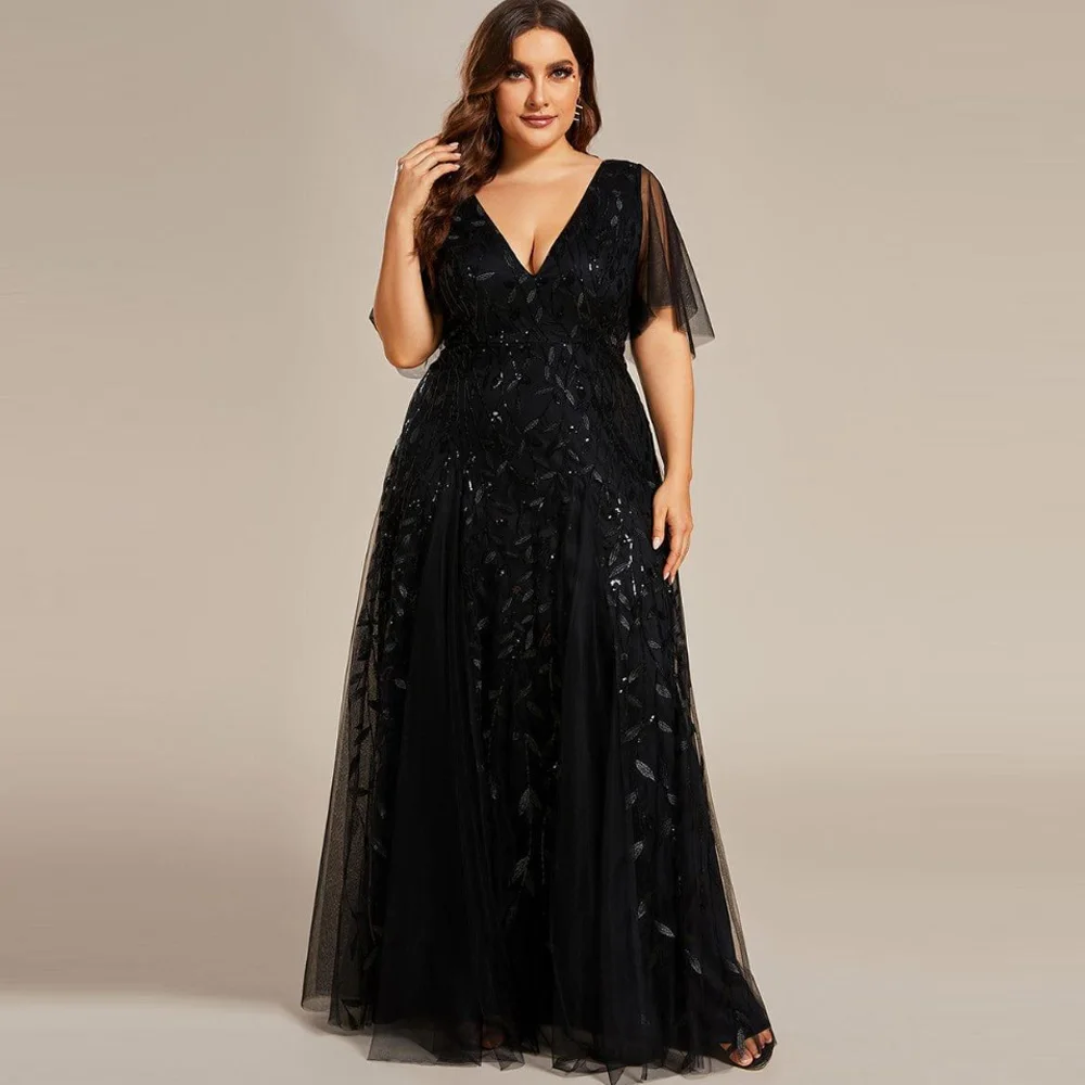 Customized Deep V Neck Mother of The Bride Dresses Appliques Lace Formal Evening Gown Short Sleeves Wedding Guest Dress A Line
Customized Deep V Neck Mother of The Bride Dresses Appliques Lace Formal Evening Gown Short Sleeves Wedding Guest Dress A Line