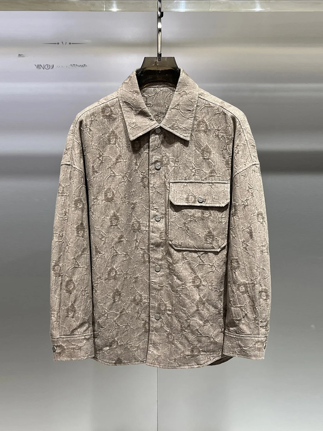 High Quali Men's Floral Print irt Jaet Spring New Sle Casual Loose Fit Luxury Versatile Collared Trendy Outerwear
High Quali Men's Floral Print irt Jaet Spring New Sle Casual Loose Fit Luxury Versatile Collared Trendy Outerwear