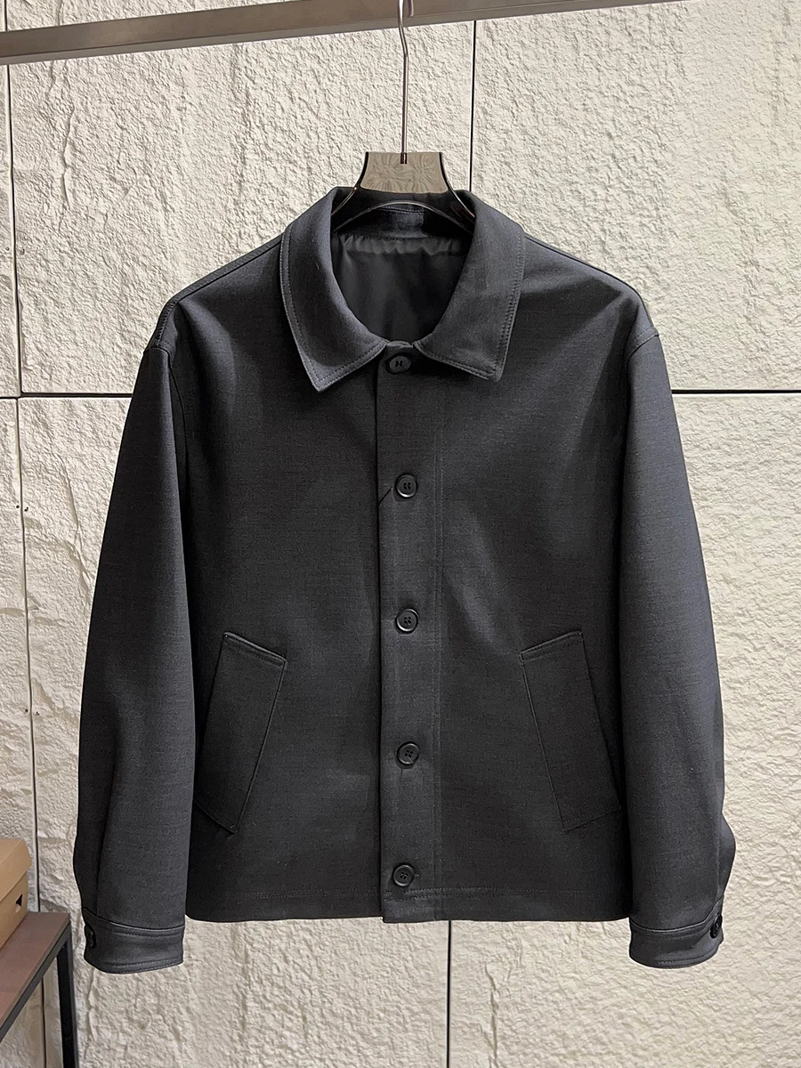 Elegant Woven Fabric Jacket Casual Loose Collar Men's Spring Fashion Outerwear Standard Fit Long Sleeve Short Style Coat
Elegant Woven Fabric Jacket Casual Loose Collar Men's Spring Fashion Outerwear Standard Fit Long Sleeve Short Style Coat