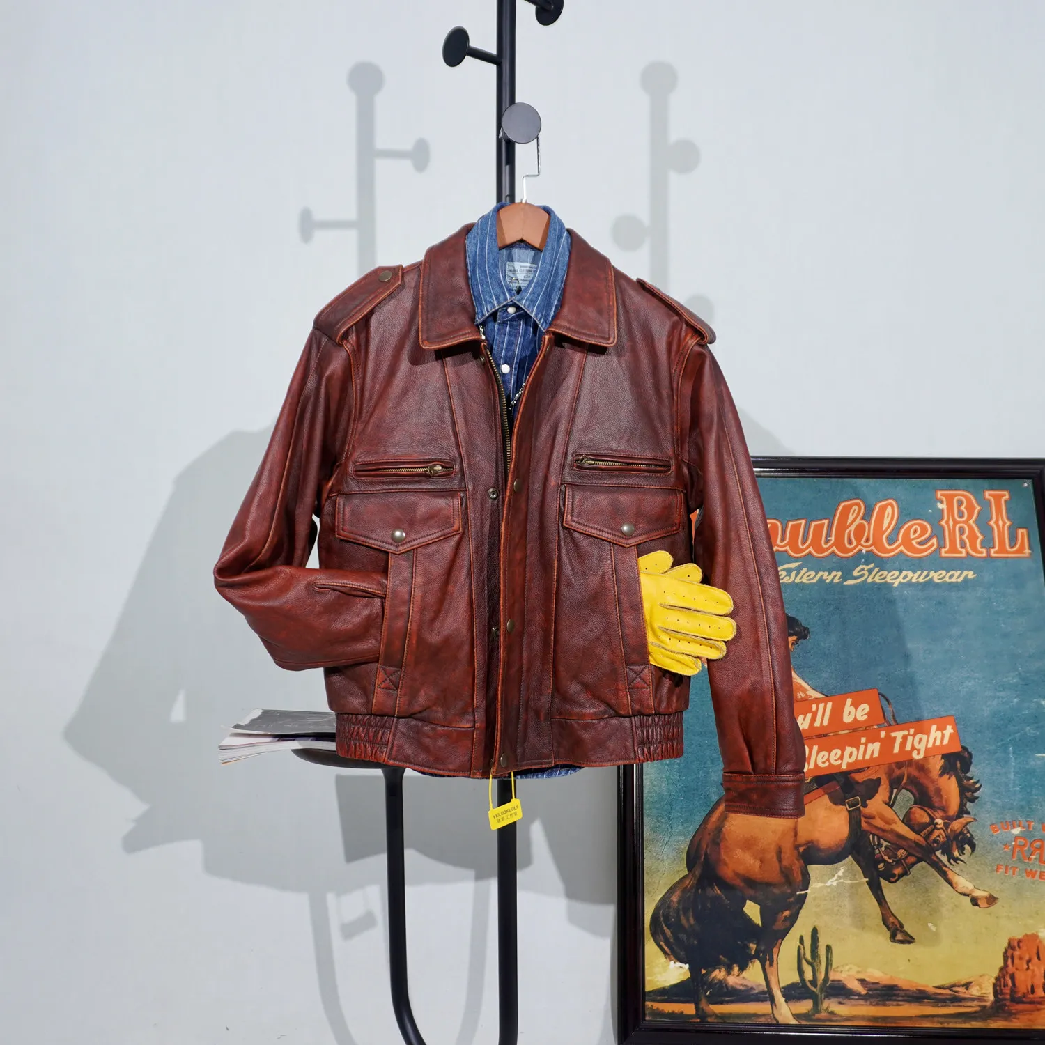 American retro storm armor heavy wash first layer cowhide locomotive retro broadside jacket
American retro storm armor heavy wash first layer cowhide locomotive retro broadside jacket