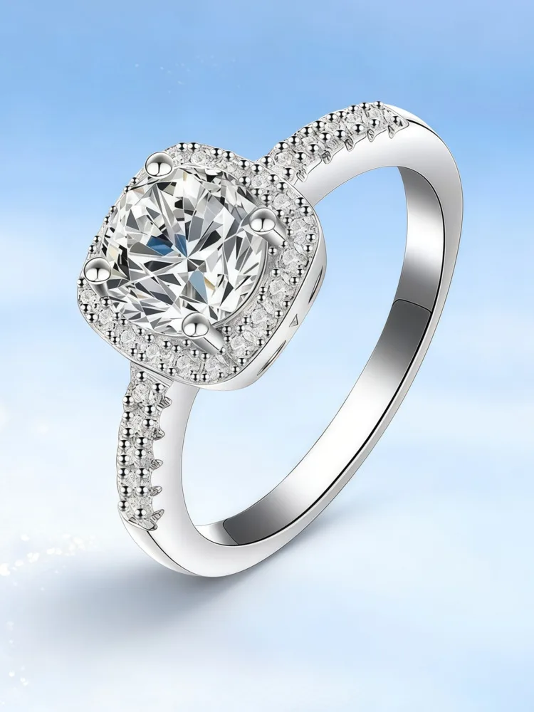S925 sterling silver 2-carat marquise cut moissanite ring for women, light luxury and high-end
S925 sterling silver 2-carat marquise cut moissanite ring for women, light luxury and high-end