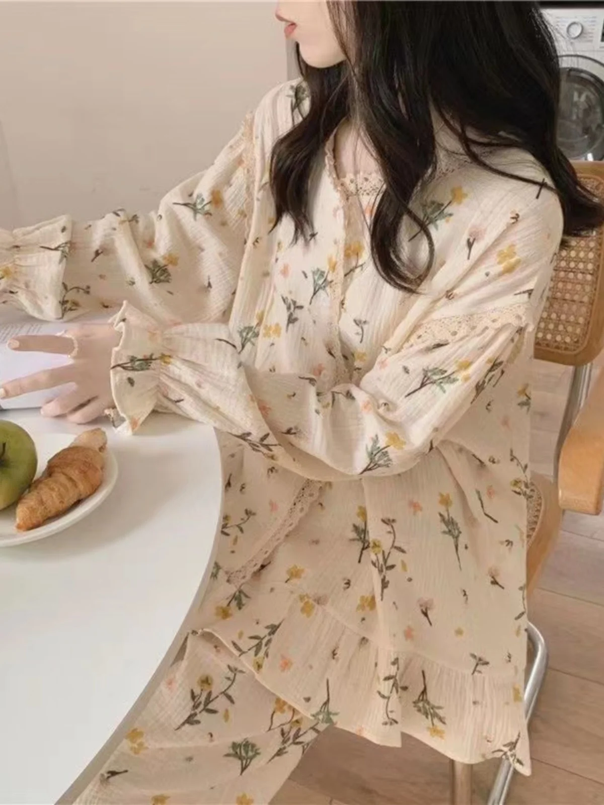 Sweet Bear Print Cotton Sleepwear Set Women's Long Sleeve Home Clothes Ensemble Preppy Style Spring Autumn New Arrival
Sweet Bear Print Cotton Sleepwear Set Women's Long Sleeve Home Clothes Ensemble Preppy Style Spring Autumn New Arrival