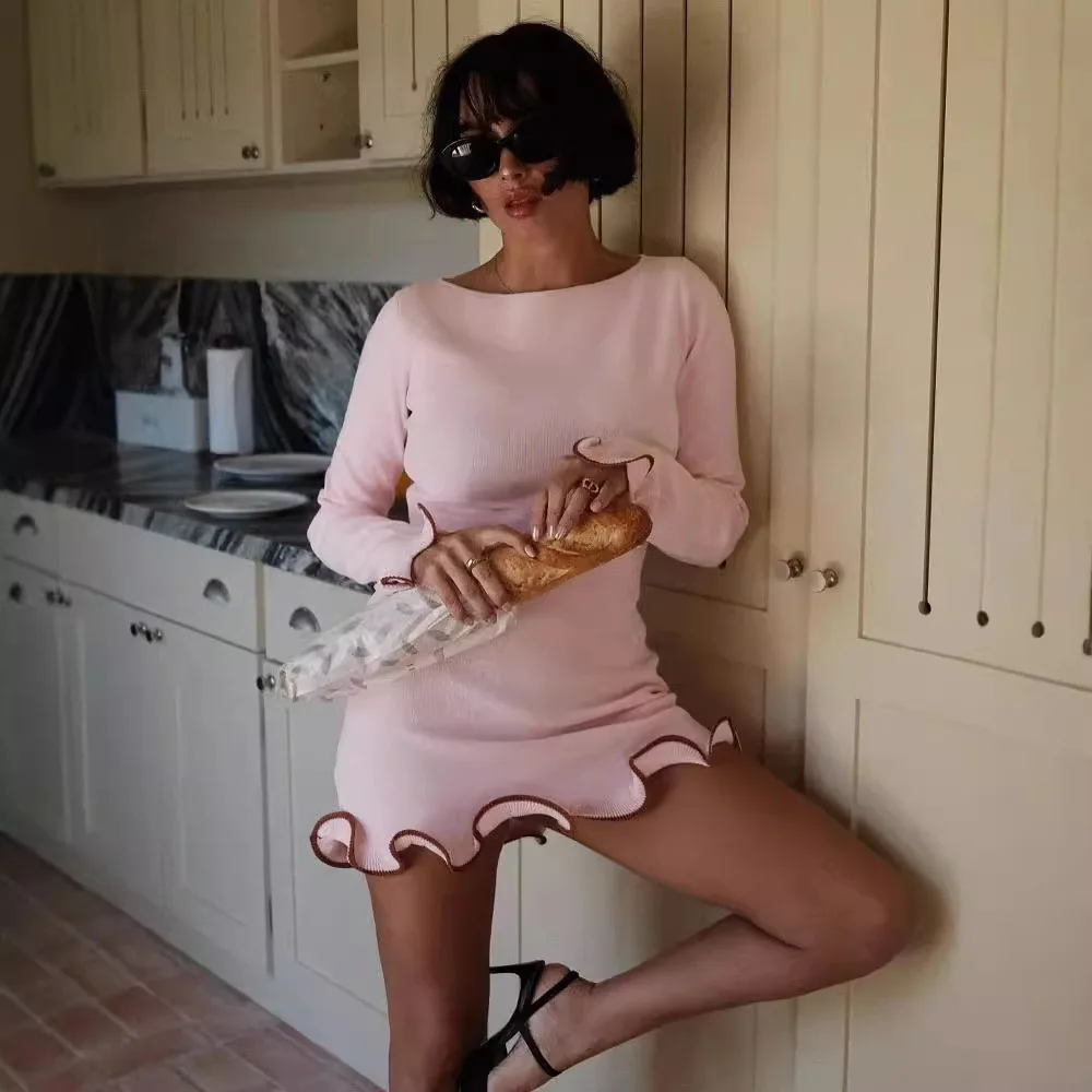 Fashion Solid Ruffles Hem Mini Dress Women Elegant O Neck Long Sleeve Slim Fit Gowns 2025 Summer Vacation Holiday Short Vestidos
Fashion Solid Ruffles Hem Mini Dress Women Elegant O Neck Long Sleeve Slim Fit Gowns 2025 Summer Vacation Holiday Short Vestidos