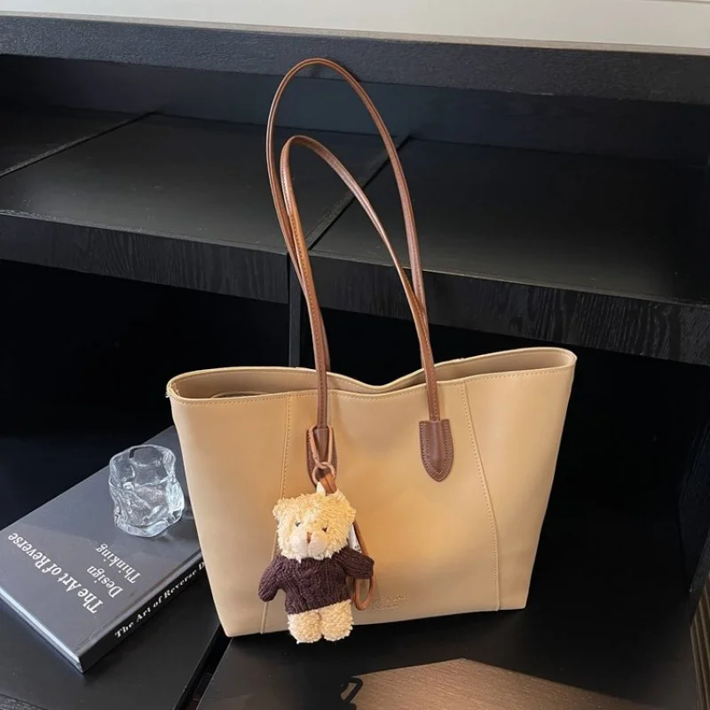 Classic Luxury Women's Tote Bag Genuine Leather Crossbody Shoulder Handbag Elegant Ladies Designer Messenger Purse
Classic Luxury Women's Tote Bag Genuine Leather Crossbody Shoulder Handbag Elegant Ladies Designer Messenger Purse