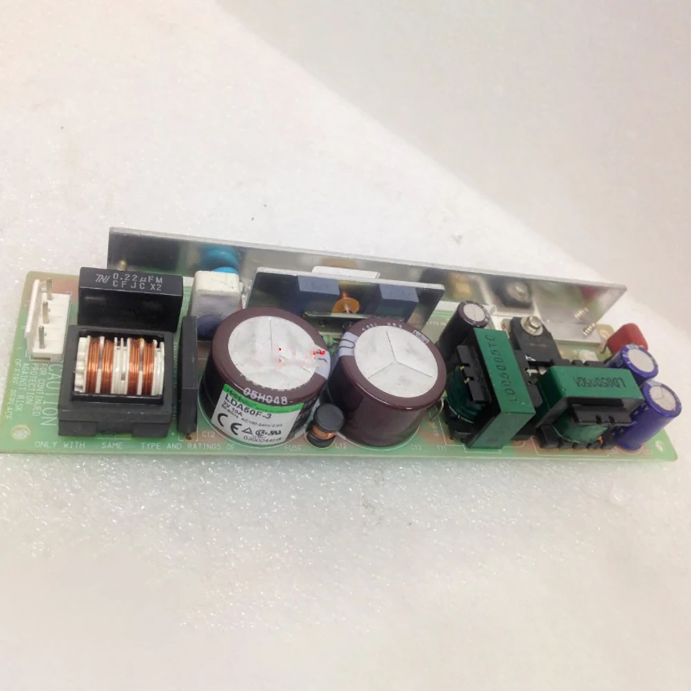 Промышленный источник питания 3В10А LDA50F-3
Промышленный источник питания 3В10А LDA50F-3