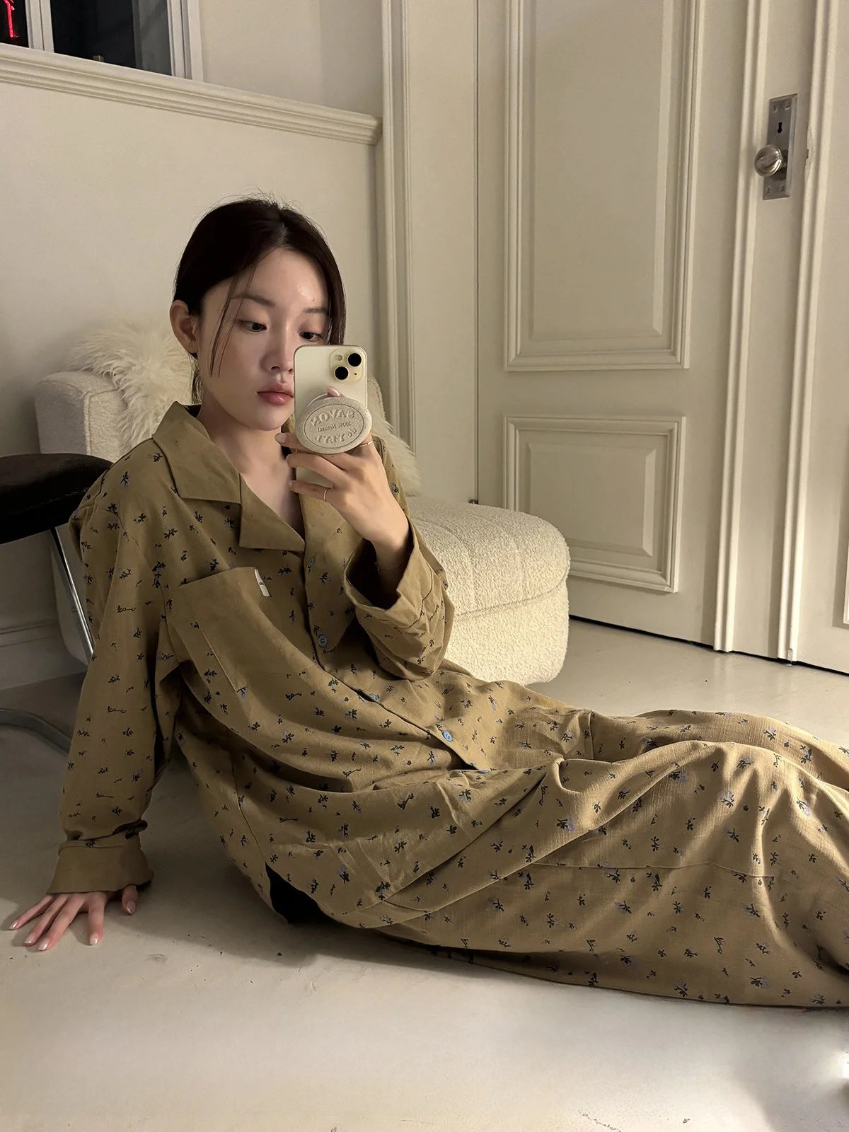 Комплект домашней одежды JoyceBra для женщин: осенне-зимний, утепленный, комфортный, повседневный, с цветочным принтом, из мягкого вельвета
Комплект домашней одежды JoyceBra для женщин: осенне-зимний, утепленный, комфортный, повседневный, с цветочным принтом, из мягкого вельвета