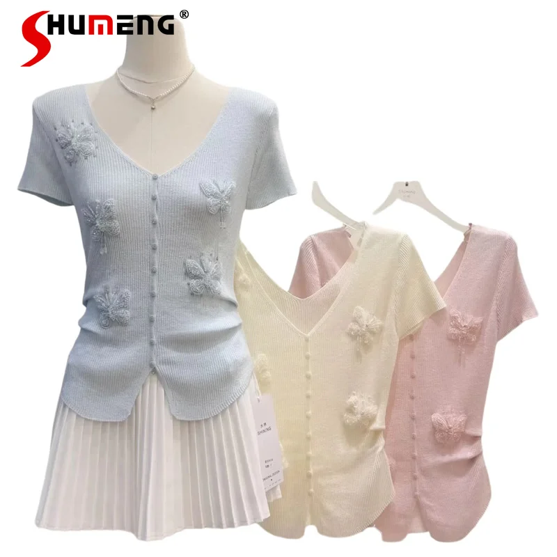 Women's 2026 Summer New High-end Temperament Comfort Short-sleeve Tops Trendy Beaded Butterfly Knitwears V-neck Knitted Sweaters
Women's 2026 Summer New High-end Temperament Comfort Short-sleeve Tops Trendy Beaded Butterfly Knitwears V-neck Knitted Sweaters