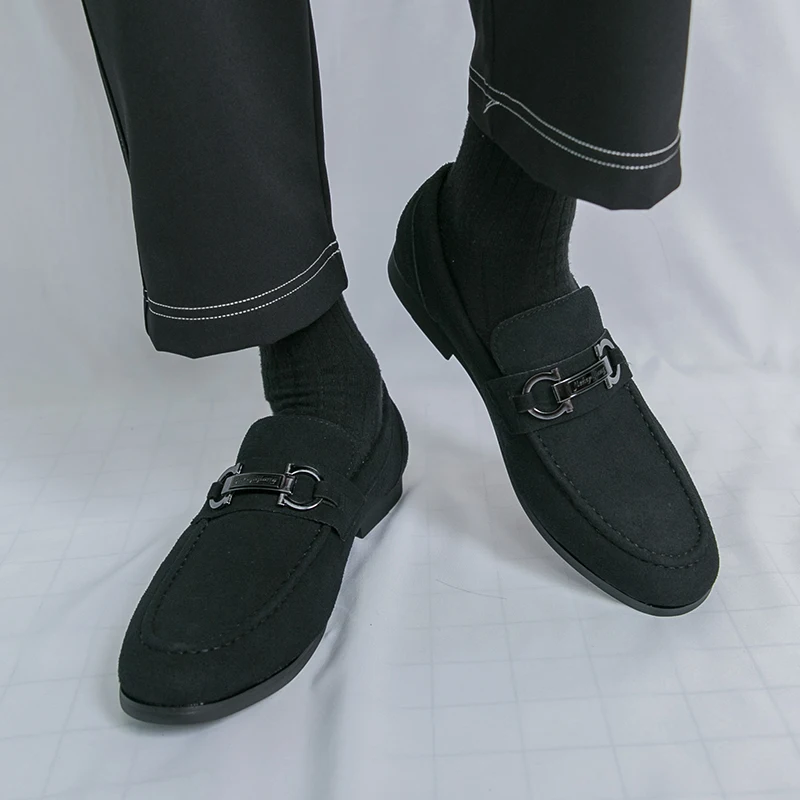 Men Loafers Comfortable Lightweight Classic Professional Business Men Shoes in Sizes 38-46
Men Loafers Comfortable Lightweight Classic Professional Business Men Shoes in Sizes 38-46