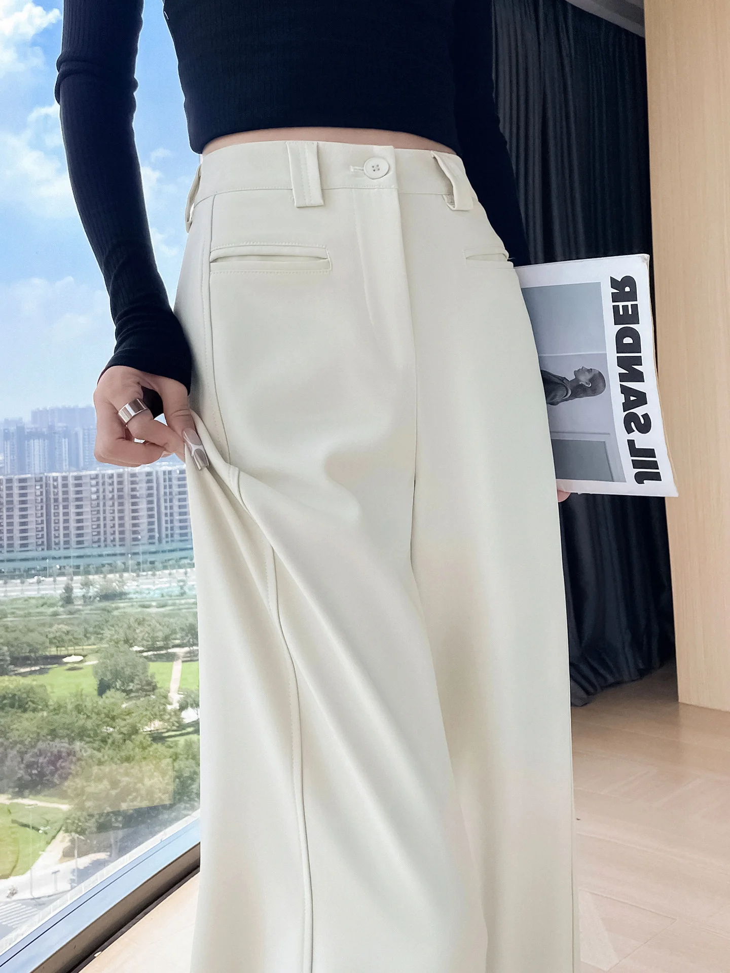 Широкие брюки-костюмные для женщин, весенне-осенние, повседневные, с высокой талией, прямого кроя, в пол, универсальные, в корейском стиле
Широкие брюки-костюмные для женщин, весенне-осенние, повседневные, с высокой талией, прямого кроя, в пол, универсальные, в корейском стиле