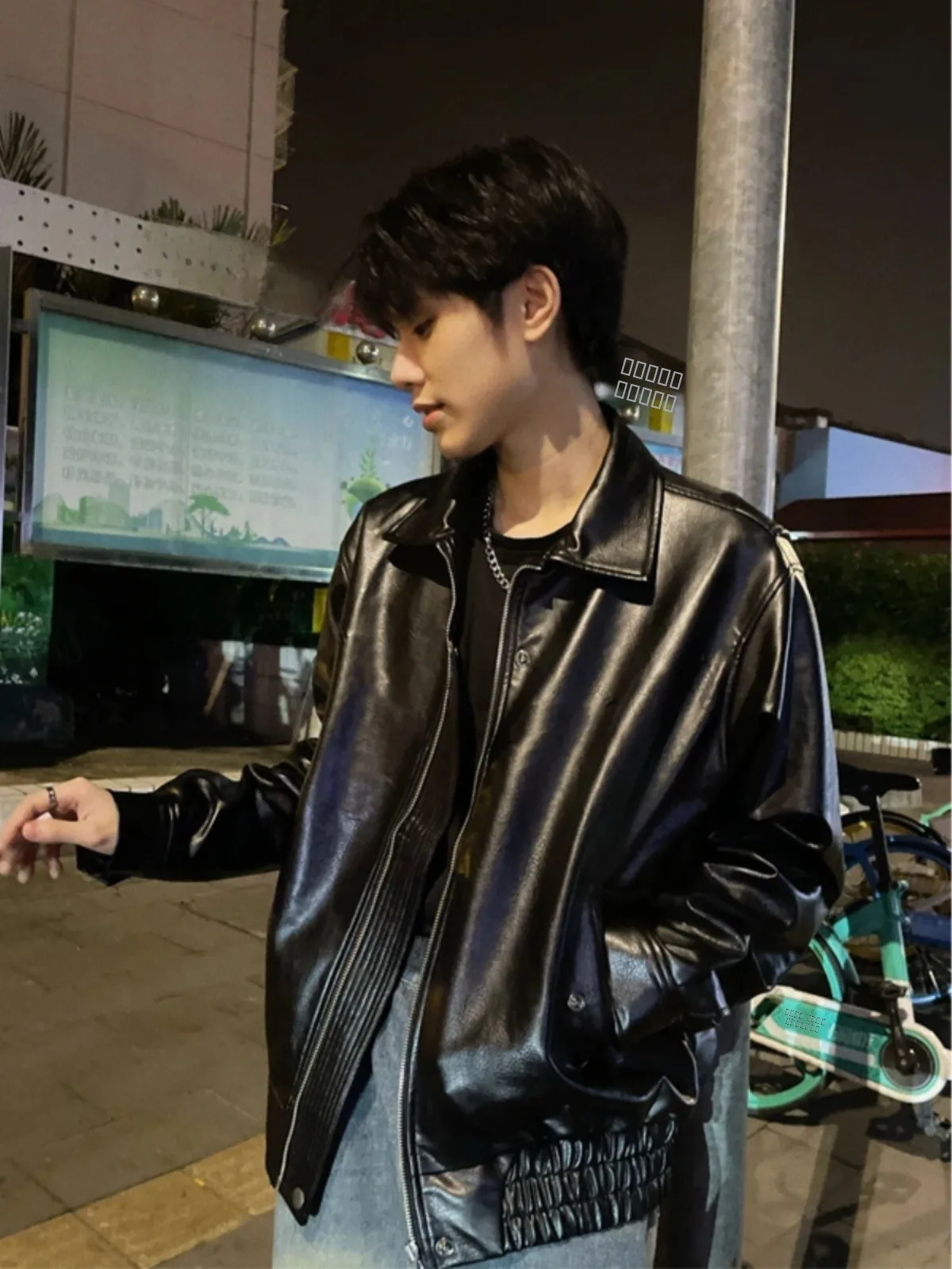 Cleanfit Bla PU Leather Jaet Men's Autumn Winter American Retro Motorcycle Sle High Collar Zipper Closure Casual Coat
Cleanfit Bla PU Leather Jaet Men's Autumn Winter American Retro Motorcycle Sle High Collar Zipper Closure Casual Coat