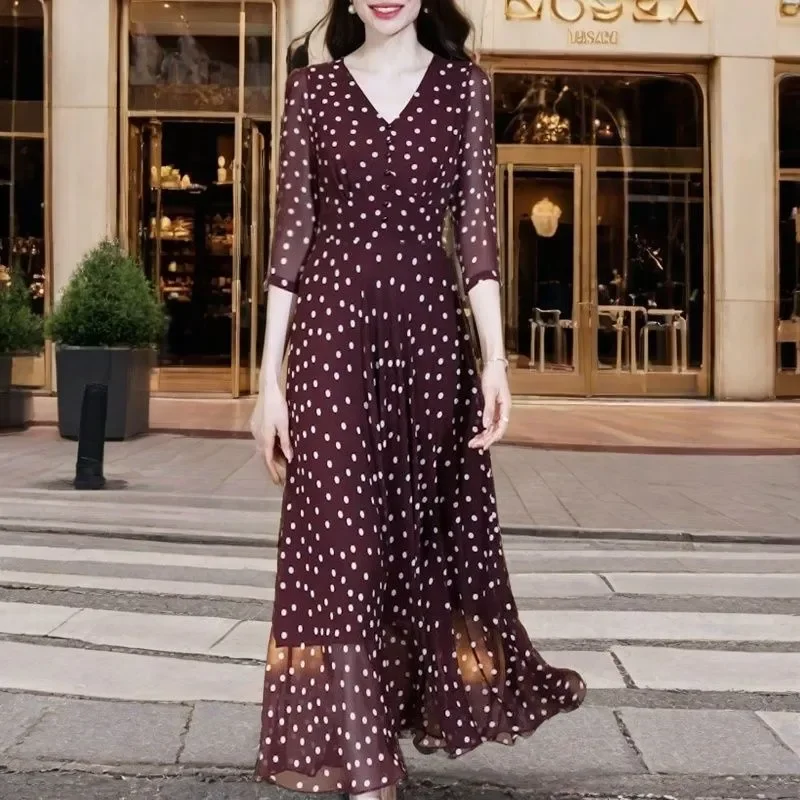 Women's Elegant Red Polka Dot Chiffon Dress 2026 Spring Summer New Waist Tie Slim High-End A-Line Long Dress
Women's Elegant Red Polka Dot Chiffon Dress 2026 Spring Summer New Waist Tie Slim High-End A-Line Long Dress
