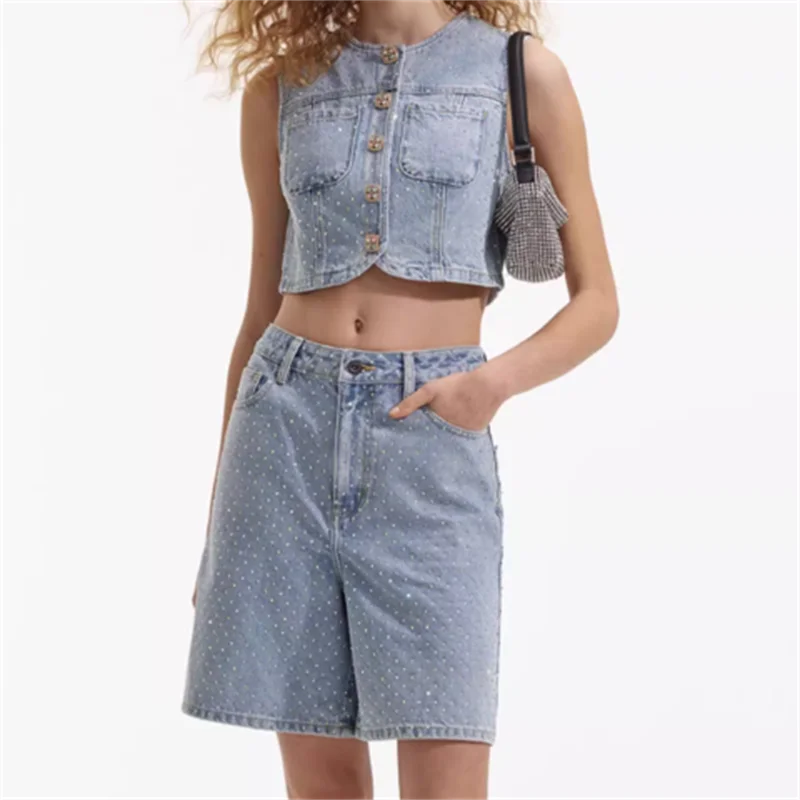 Women's vest 2024 Summer New outerwear Water Diamond Decoration Women's denim jacket Pure cotton sleeveless top short coat y2k
Women's vest 2024 Summer New outerwear Water Diamond Decoration Women's denim jacket Pure cotton sleeveless top short coat y2k