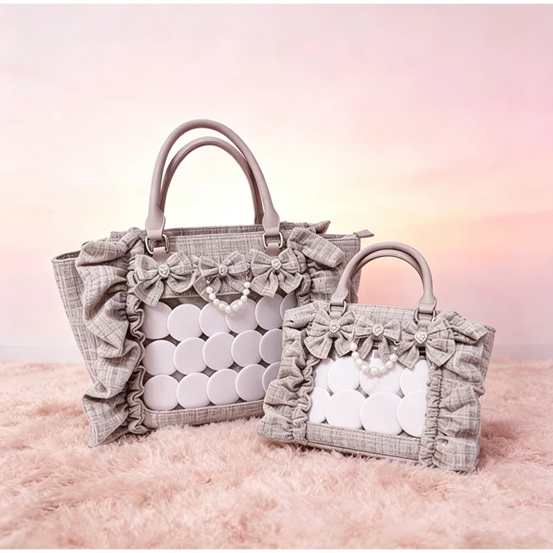 Japanese Sweet Lolita Clear Tote Bag Ruffle Trim Handbag Harajuku Kawaii Transparent Ita Bag Girls Cute Purse Display Badges
Japanese Sweet Lolita Clear Tote Bag Ruffle Trim Handbag Harajuku Kawaii Transparent Ita Bag Girls Cute Purse Display Badges