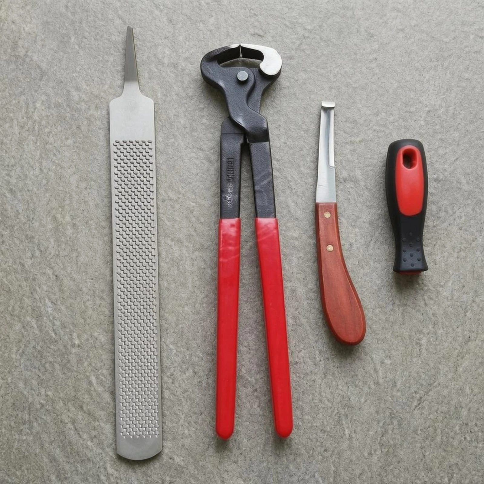 3 Pieces Farrier Hoof Trimming Tools Heavy-Duty Horse Hoof Tool Kit Wood Handle for Farriers
3 Pieces Farrier Hoof Trimming Tools Heavy-Duty Horse Hoof Tool Kit Wood Handle for Farriers