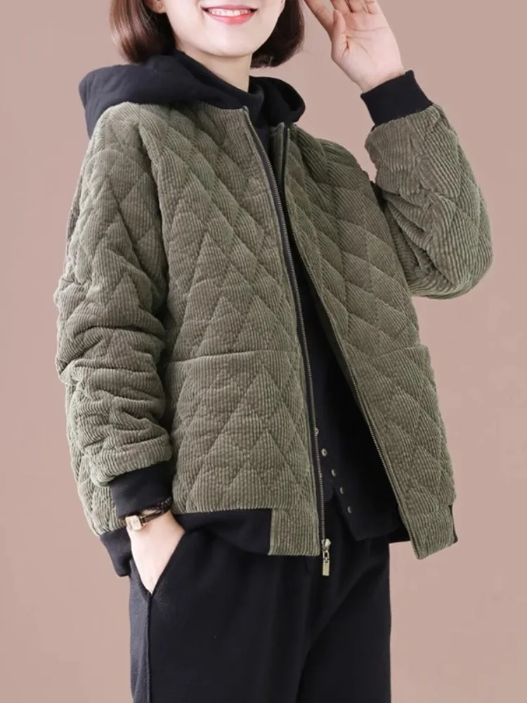 Женское вельветовое пальто на подкладке с капюшоном и ромбовидным узором, цветная блузка, зимняя теплая хлопковая верхняя одежда, топ
Женское вельветовое пальто на подкладке с капюшоном и ромбовидным узором, цветная блузка, зимняя теплая хлопковая верхняя одежда, топ