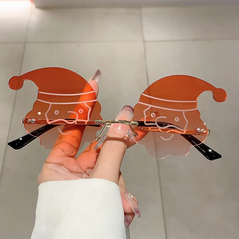 Luxury Brand Designer Merry Christmas Santa Claus Sunglasses Women Vintage Fashion Sun Glasses For Men Rimless Party Cute Shades
Luxury Brand Designer Merry Christmas Santa Claus Sunglasses Women Vintage Fashion Sun Glasses For Men Rimless Party Cute Shades