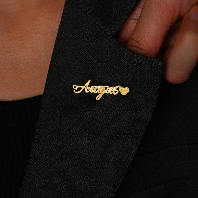 Lateefah Customized Stainless Steel PVD Plated Matte Heart-shaped Brooch Custom frosted English Name Brooch
Lateefah Customized Stainless Steel PVD Plated Matte Heart-shaped Brooch Custom frosted English Name Brooch